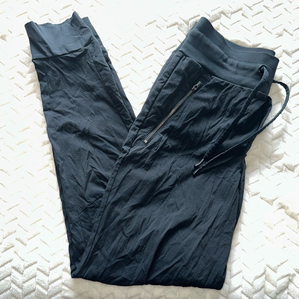 Athleta Trekkie North Jogger Black Size 0
